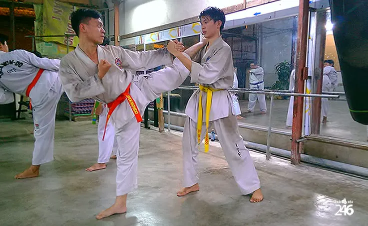 Đai đỏ, đai đỏ đen và các đai trung gian trong Taekwondo