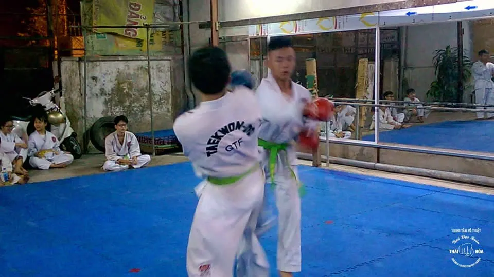 Dụng cụ Taekwondo: cần gì cho tập luyện và đối kháng?