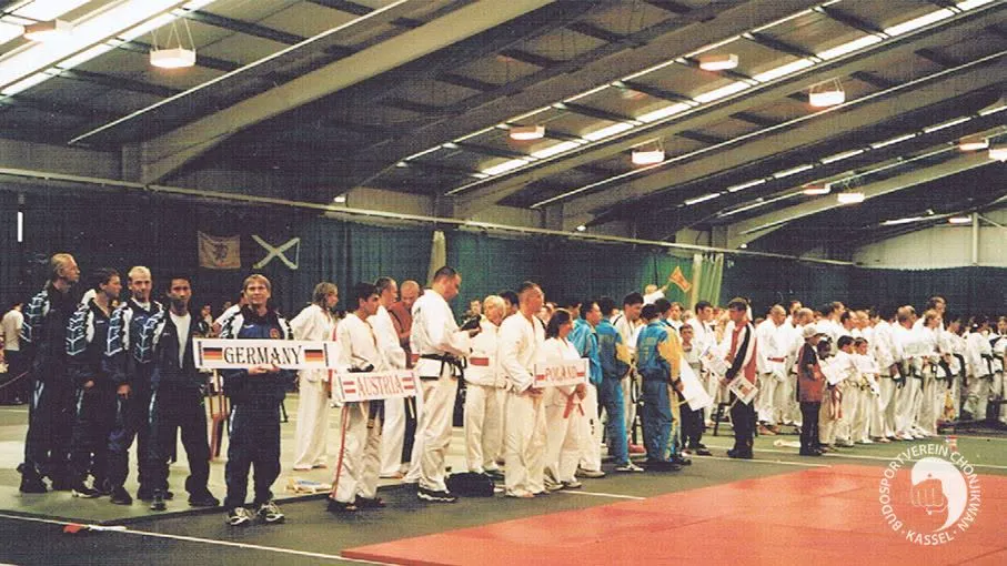 Lễ khai mạc Giải vô địch Taekwon-Do GTF châu Âu lần thứ 4 tại Scotland, tháng 8 năm 2001.