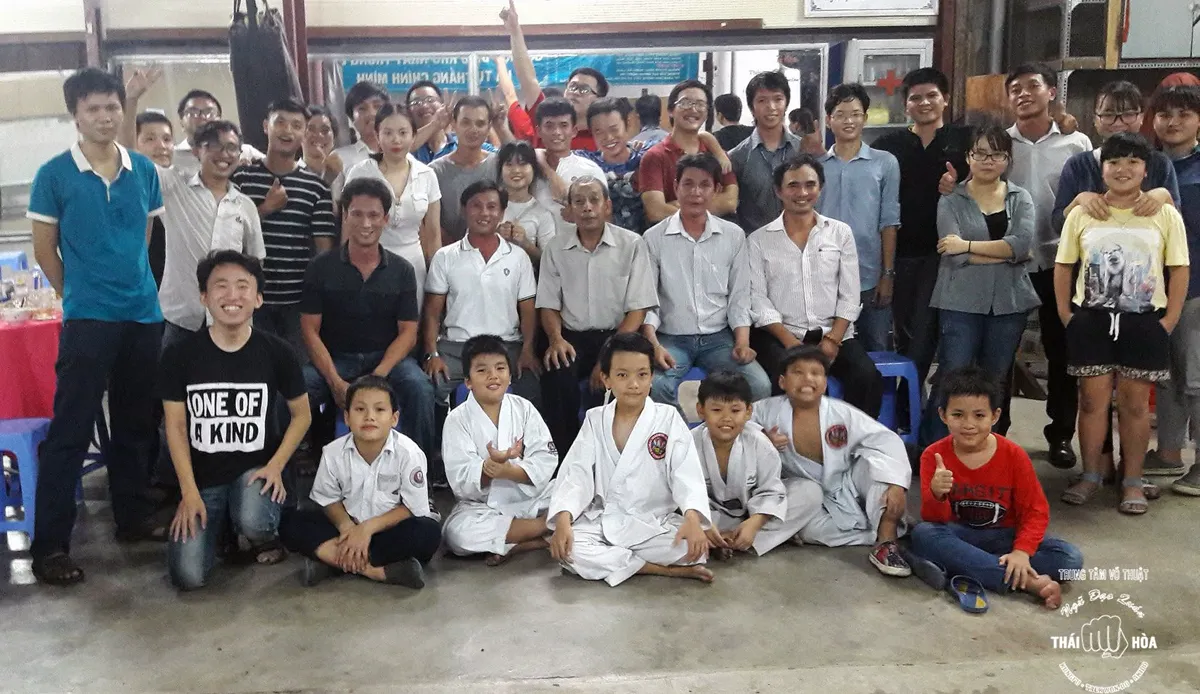 Võ sinh nhí của võ đường Thái Hòa trong buổi họp mặt